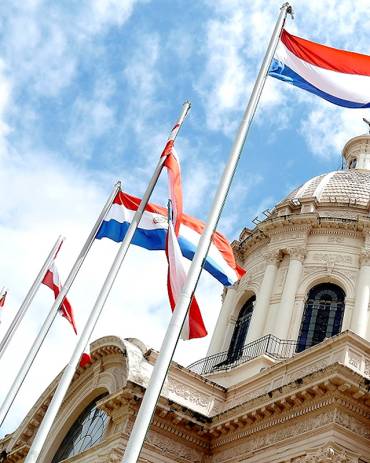 Vivre au Paraguay : comment obtenir la carte de résident en 2025