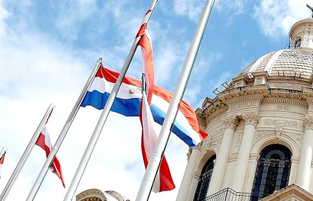 Vivre au Paraguay : comment obtenir la carte de résident en 2025