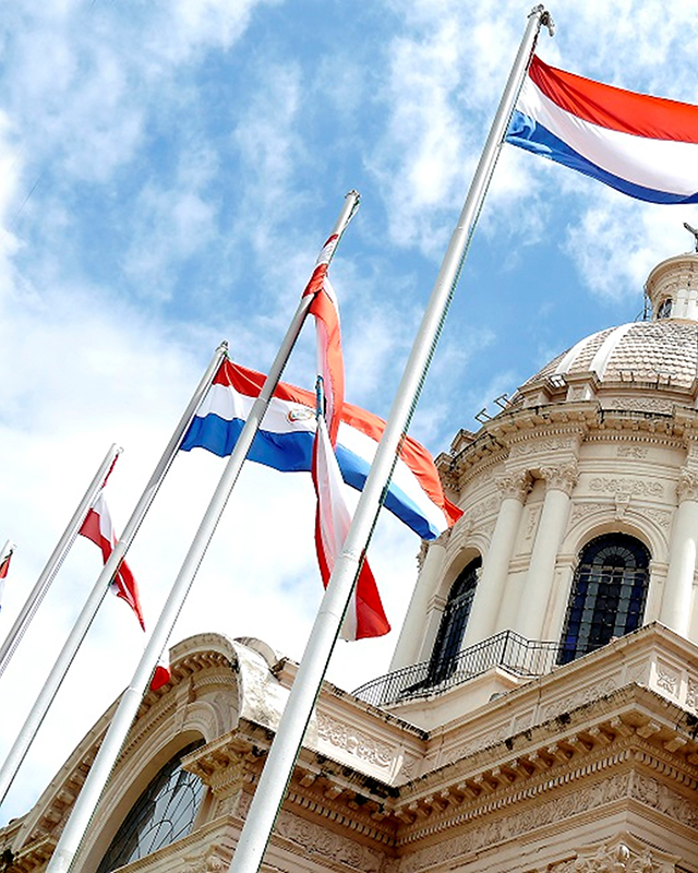 Vivre au Paraguay : comment obtenir la carte de résident en 2025