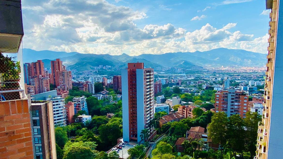 Pourquoi les nomades digitaux veulent tous s’expatrier à Medellin ?