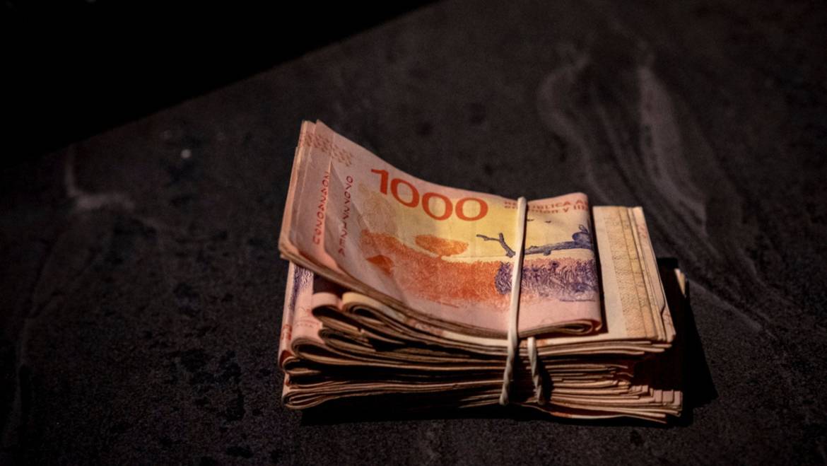 Changer des Euros en Pesos argentin : « taux parallèles » et taux officiel